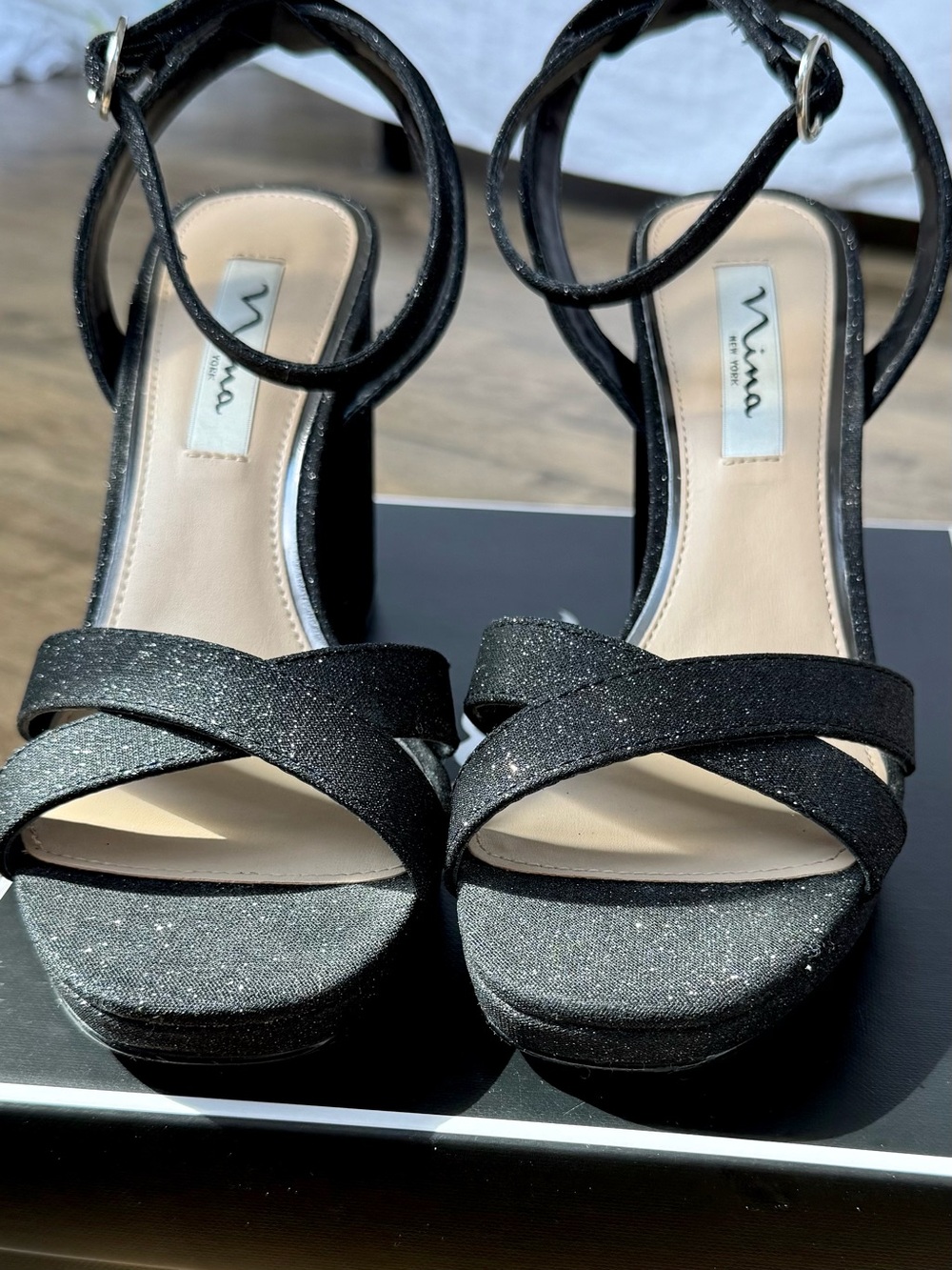 Like New: Nina Black Block Heel Sandals w/Ankle Strap, Size 7.5